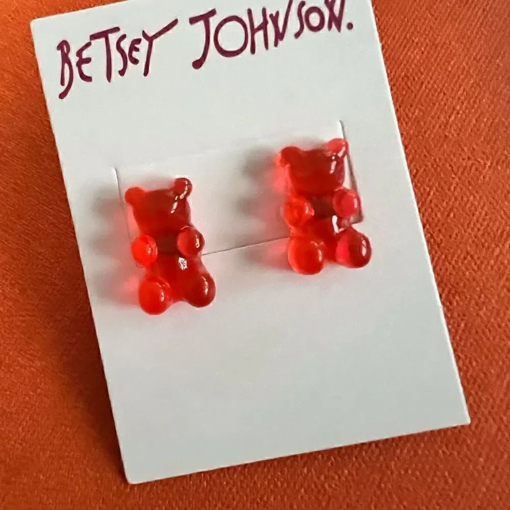 ❤️ Betsey Johnson delicious red gummy bear stud earrings ❤️
